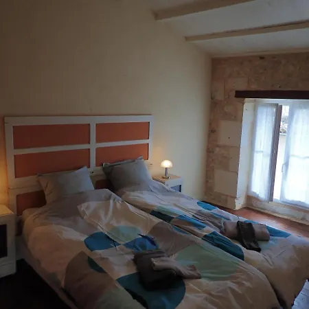 La Miramboise, Et Table D Hotes Bed & Breakfast *
