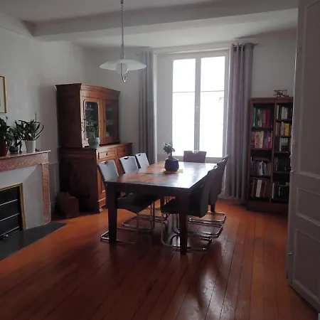 La Miramboise, Et Table D Hotes *