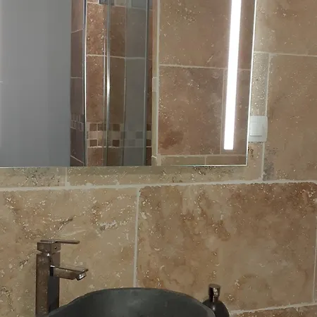 La Miramboise, Et Table D Hotes 3* Mirambeau