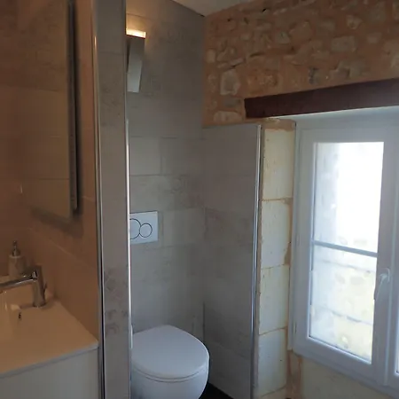 Bed & Breakfast La Miramboise, Et Table D Hotes 3*