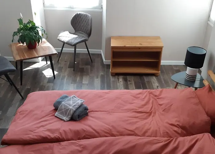 La Miramboise, Et Table D Hotes Mirambeau (Charente-Maritime)