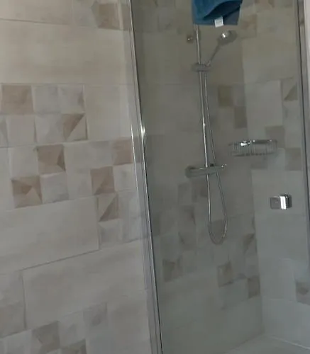 Bed and breakfast La Miramboise, Et Table D Hotes