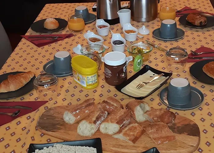 La Miramboise, Et Table D Hotes 3*